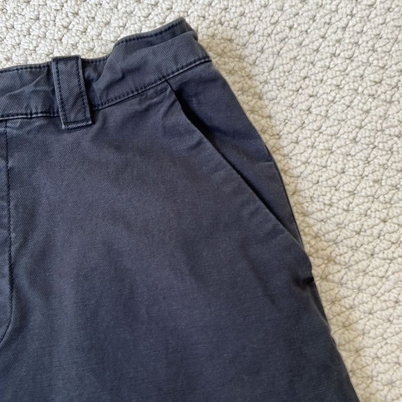 EUC Gap Straight Up Khaki in Black size 00 - Picture 3 of 9